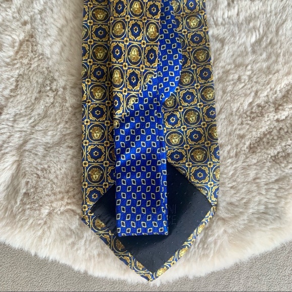 Vintage Gianni Versace Necktie 👔 Tie - Medusa Head Motif - Picture 2 of 9